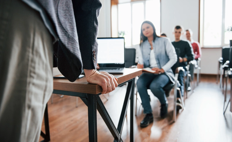 que es formacion reglada